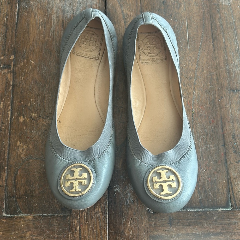 Tory Burch grey women’s flats size 8.5